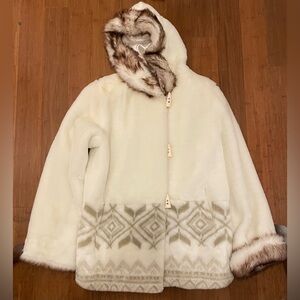 Womens White Faux Fur Hannah by Marlo M Thick tribal Hooded Toggle Coat NWOT